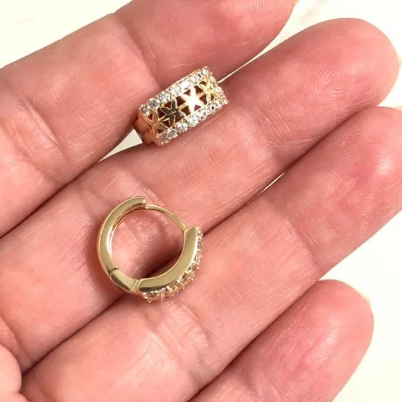 18k Gold Filled Huggie Earrings - Picture 1 of 3